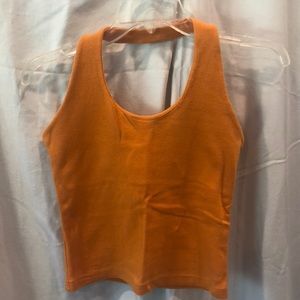 BUNDLE🛍3/$25 - JONES New York Sport orange halter top, with built in shelf bra.